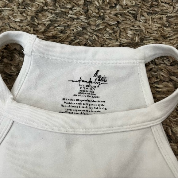 Free people intimates white high neck cropped tank size xs/s - Picture 2 of 2